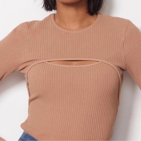 Agolde Ribbed Cutout Top - Picture 2 of 12